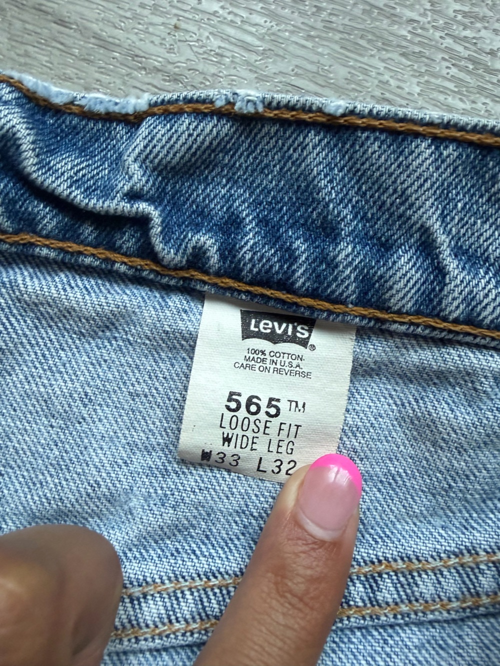 Levi's 565 Loose Fit Wide Leg Vintage Jeans - Picture 3 of 4